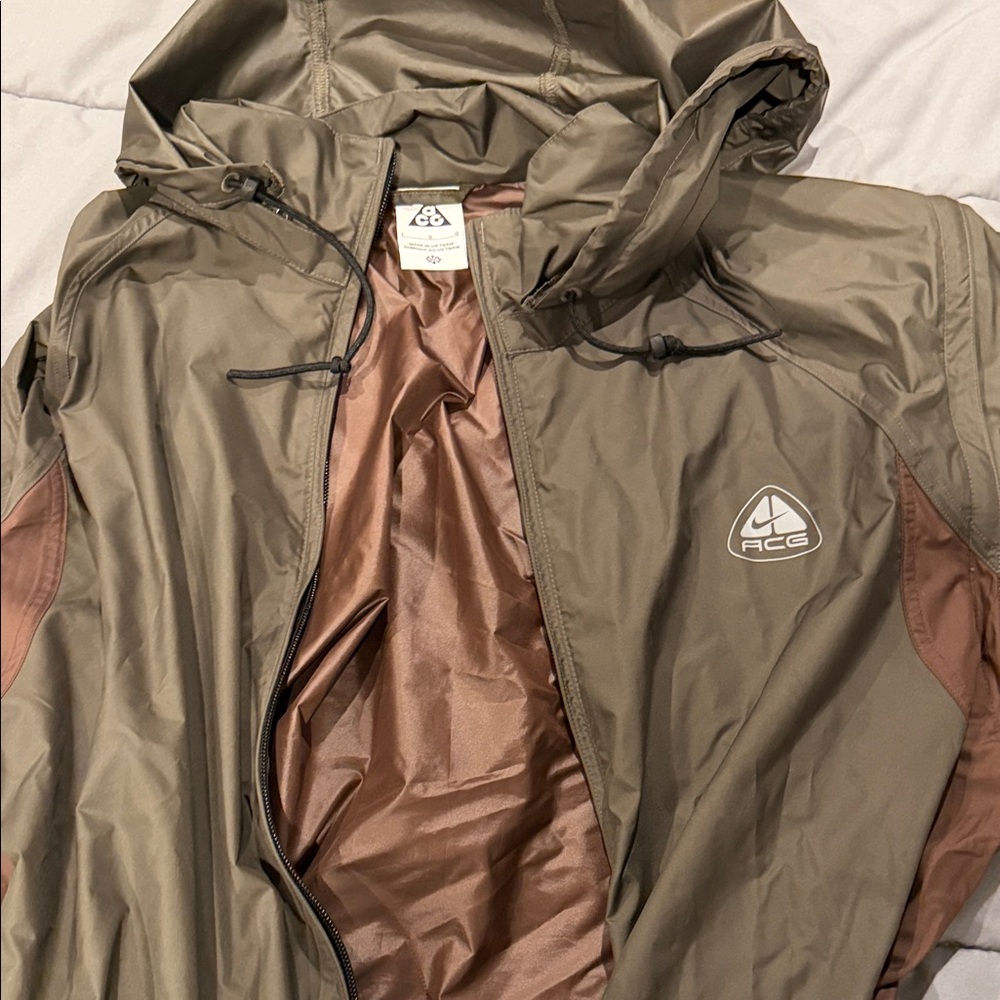 Nike Men’s Hooded Jacket / Vest - Olive and Brown